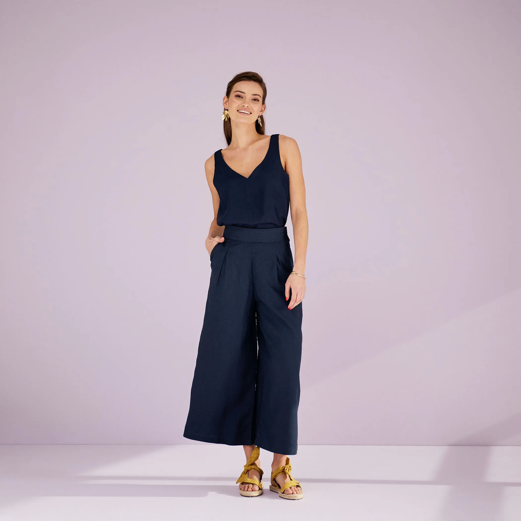 Linen Classic Cami - Navy